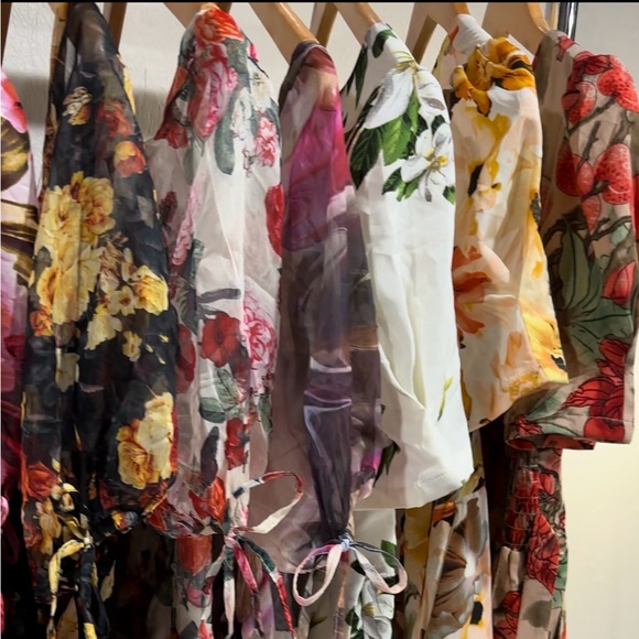 Wideleg Jumpsuit  Padded - Picture 3 of 5